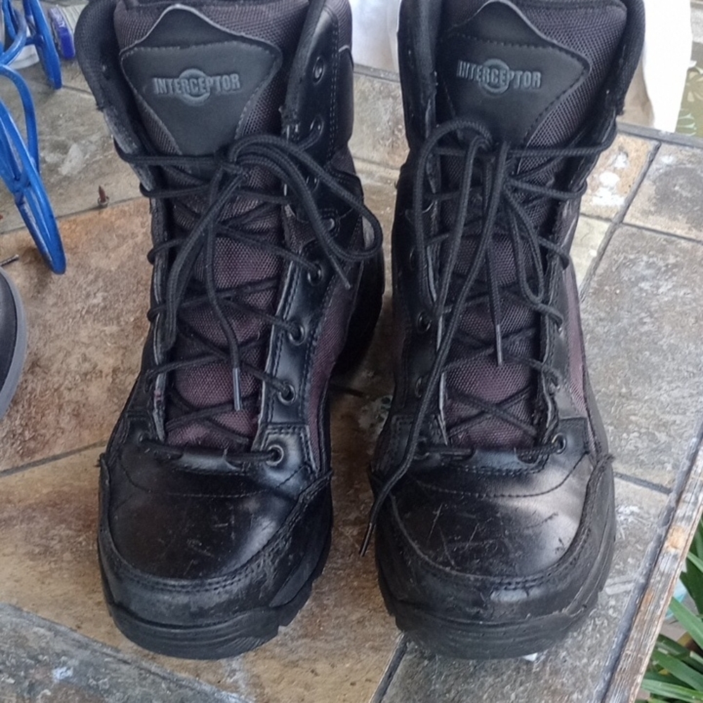 Interceptor Men's Black and Brown Boots